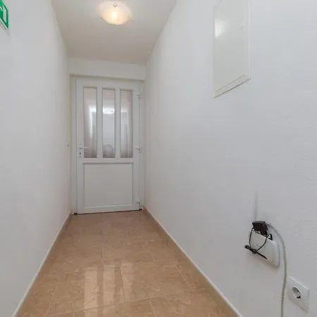 With Parking Space Baska Voda, Makarska - 23641 Baška Voda